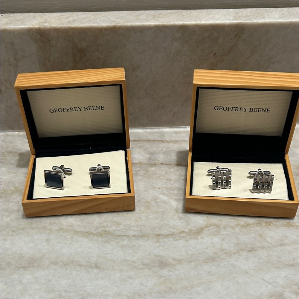 Geoffrey Beene Silver and Black Cuff Link Duo